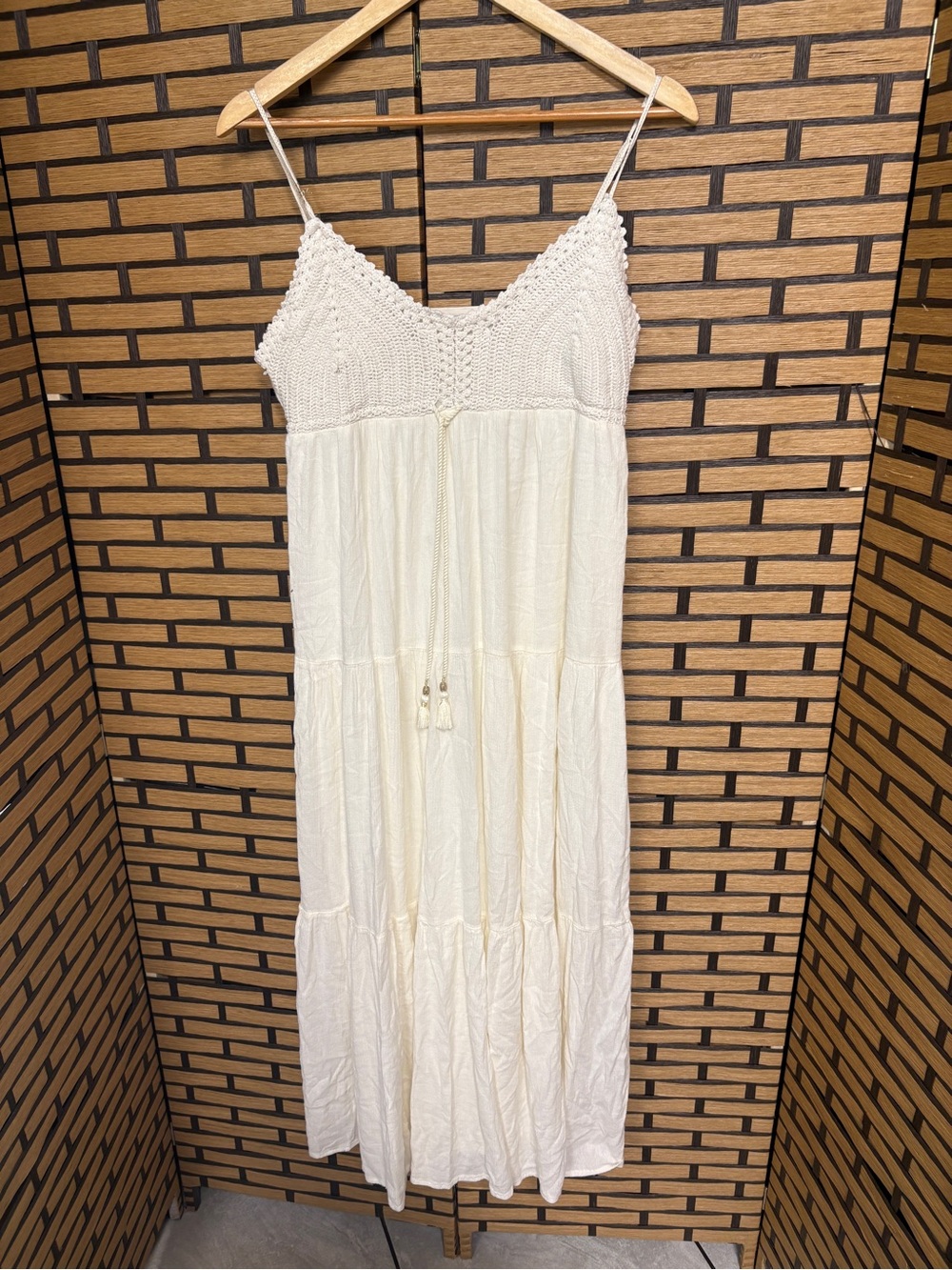 American eagle ivory maxi dress size medium